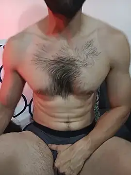 Snapshot of Enzo-wolf33 chatting on 06/04/26, 10:38 Enzo-wolf33 online show from 06/04/26, 10:38