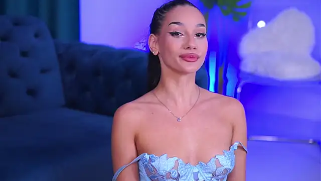 NinaSolenne online show from 01/06/26, 08:45