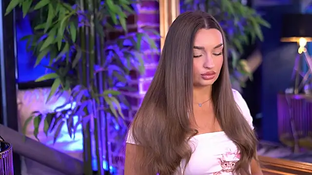 MillaSerene online show from 11/29/25, 07:22