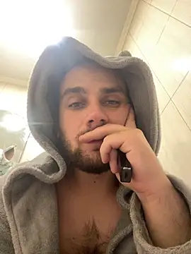 LuckyGirlfriends online show from 11/02/25, 04:42