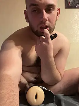 LuckyGirlfriends online show from 04/19/26, 05:56