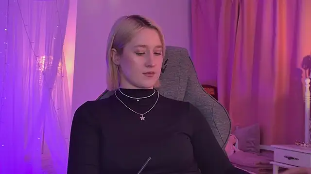CinBellamy online show from 05/11/26, 08:42