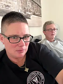 voluptuous-minx online show from 12/14/25, 12:43