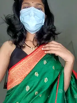 Shivani2002 online show from 04/12/26, 12:48