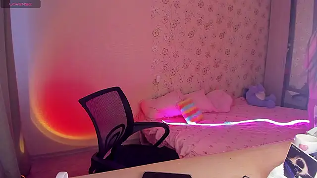 Alice next door online show from 02/23/26, 02:03