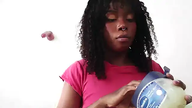 Snapshot of SparklingSoleil chatting on 10/23/25, 06:17 SparklingSoleil online show from 10/23/25, 06:17