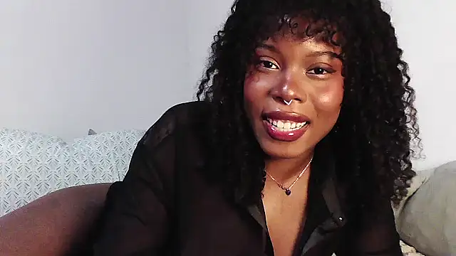 Snapshot of SparklingSoleil chatting on 11/10/25, 03:00 SparklingSoleil online show from 11/10/25, 03:00