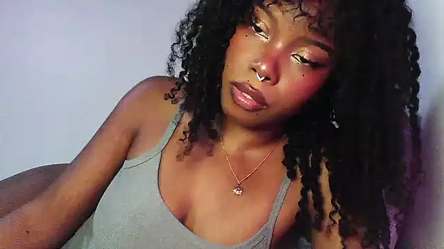 Snapshot of SparklingSoleil chatting on 11/26/25, 02:07 SparklingSoleil online show from 11/26/25, 02:07