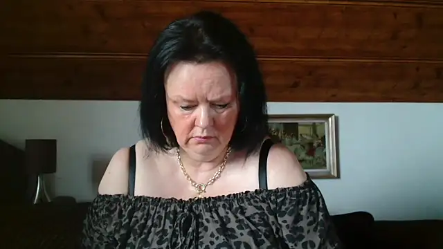 TiffanyMature online show from 10/27/25, 08:18