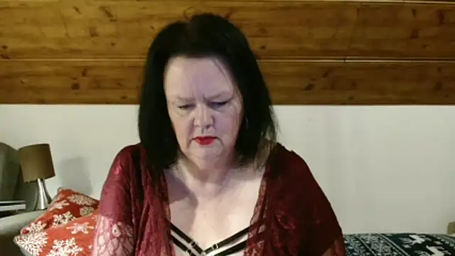 TiffanyMature online show from 12/14/25, 09:19