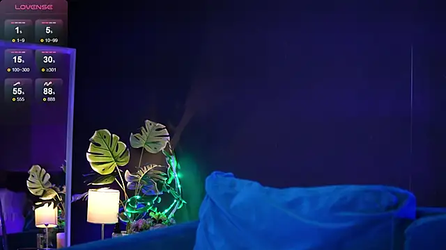 Snapshot of RubyRosa chatting on 10/19/25, 10:54 RubyRosa online show from 10/19/25, 10:54