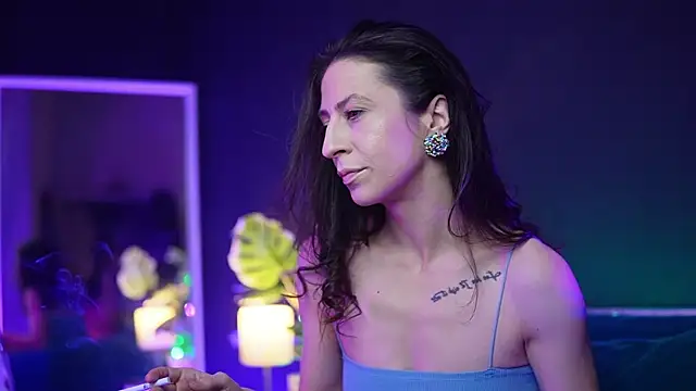 Snapshot of RubyRosa chatting on 11/15/25, 10:48 RubyRosa online show from 11/15/25, 10:48