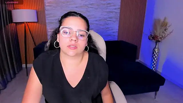 karlie small online show from 07/18/26, 03:22