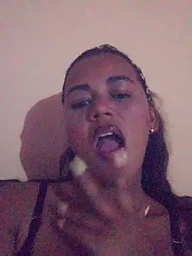 afroditaligh online show from 10/24/25, 02:57