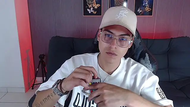 dirty model online show from 02/19/26, 06:59