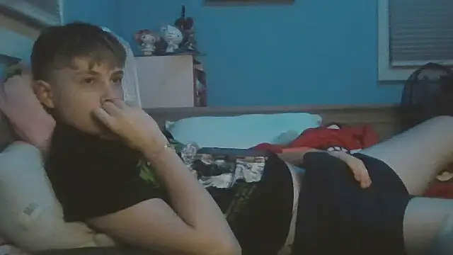 Liam axel35 online show from 11/17/25, 01:11