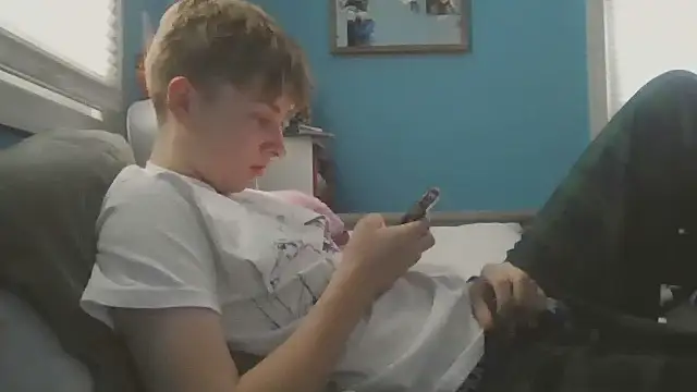 Liam axel35 online show from 12/05/25, 08:27