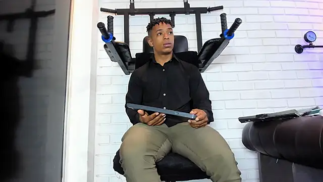 ItaloMoore online show from 03/10/26, 11:15