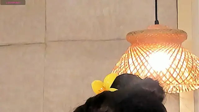 Snapshot of VioletHilton chatting on 10/01/25, 07:42 VioletHilton online show from 10/01/25, 07:42