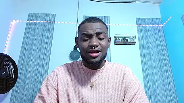 eebony stallion online show from 10/28/25, 03:10