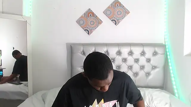 eebony stallion online show from 01/05/26, 06:22