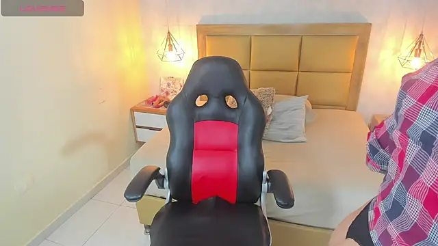 MELISSAROUGE online show from 11/10/25, 07:35