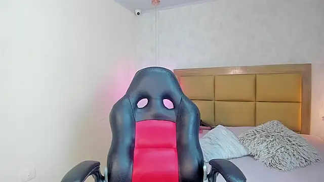 MELISSAROUGE online show from 02/26/26, 07:46