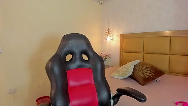 MELISSAROUGE online show from 05/29/26, 07:34