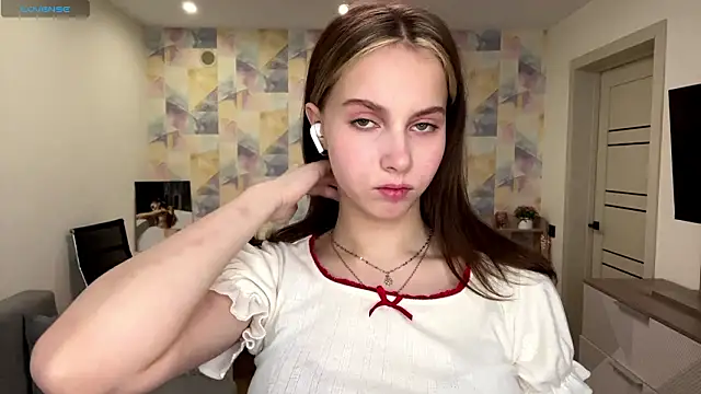 NylaNadler online show from 02/09/26, 06:06