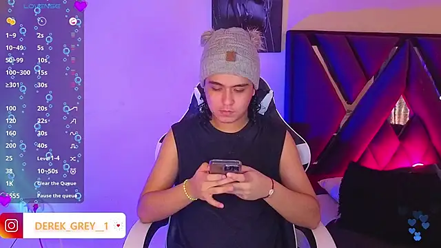 derek greyy  online show from 10/02/25, 07:54