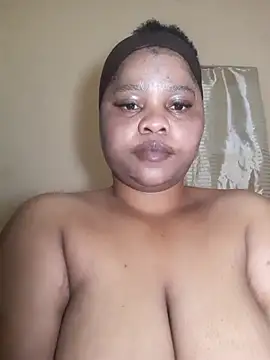 PRINCESSEMELXX93 online show from 10/28/25, 01:31