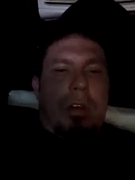 Snapshot of kdaddyj chatting on 10/09/25, 04:32 kdaddyj online show from 10/09/25, 04:32