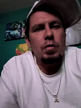 Snapshot of kdaddyj chatting on 11/28/25, 09:56 kdaddyj online show from 11/28/25, 09:56