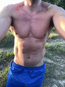 CasadoLutadorBigStuds online show from 10/16/25, 07:48