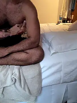 CasadoLutadorBigStuds online show from 12/21/25, 07:54