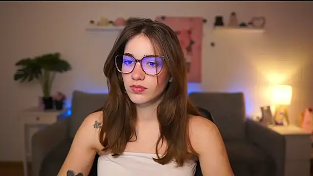 kissie cat online show from 02/02/26, 02:05