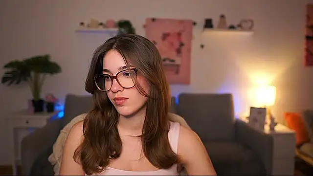 kissie cat online show from 03/24/26, 02:33