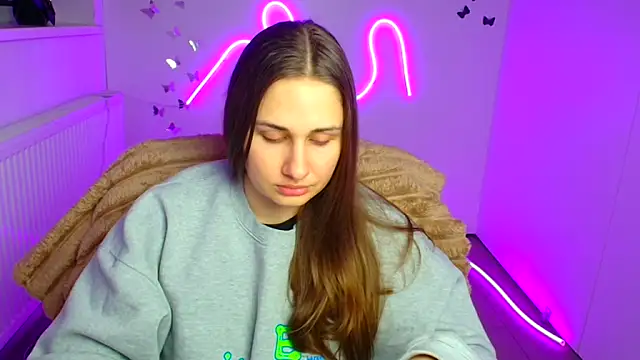 Stefanie Sweet online show from 04/02/26, 05:27