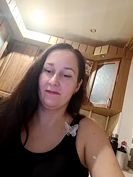 Amandda  online show from 10/13/25, 06:19