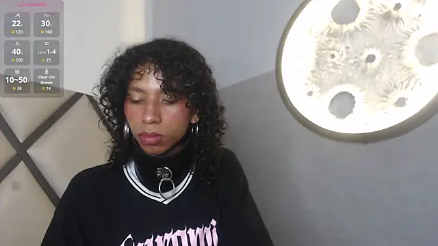 Snapshot of venus-03 chatting on 02/07/26, 03:43 venus-03 online show from 02/07/26, 03:43