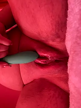 Celine Seybell online show from 10/23/25, 12:48