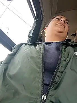 Mia-Glow online show from 10/13/25, 02:17