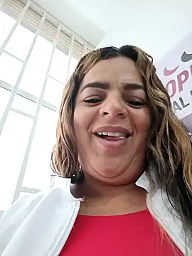 Mia-Glow online show from 01/06/26, 12:09