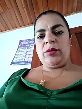 Mia-Glow online show from 03/06/26, 01:18