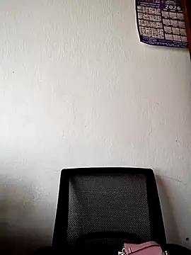 Mia-Glow online show from 03/19/26, 12:42