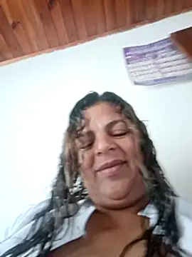 Mia-Glow online show from 04/06/26, 12:06