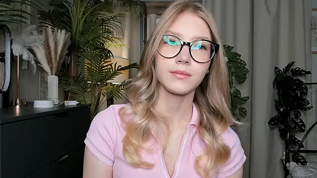 ChinBonnell online show from 09/25/25, 05:44