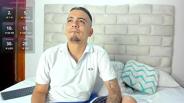 OwenStonne  online show from 09/08/25, 07:13