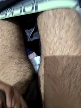 Snapshot of mumbaizboi chatting on 10/17/25, 09:17 mumbaizboi online show from 10/17/25, 09:17