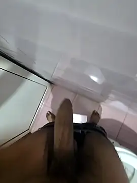 Snapshot of mumbaizboi chatting on 01/05/26, 07:06 mumbaizboi online show from 01/05/26, 07:06